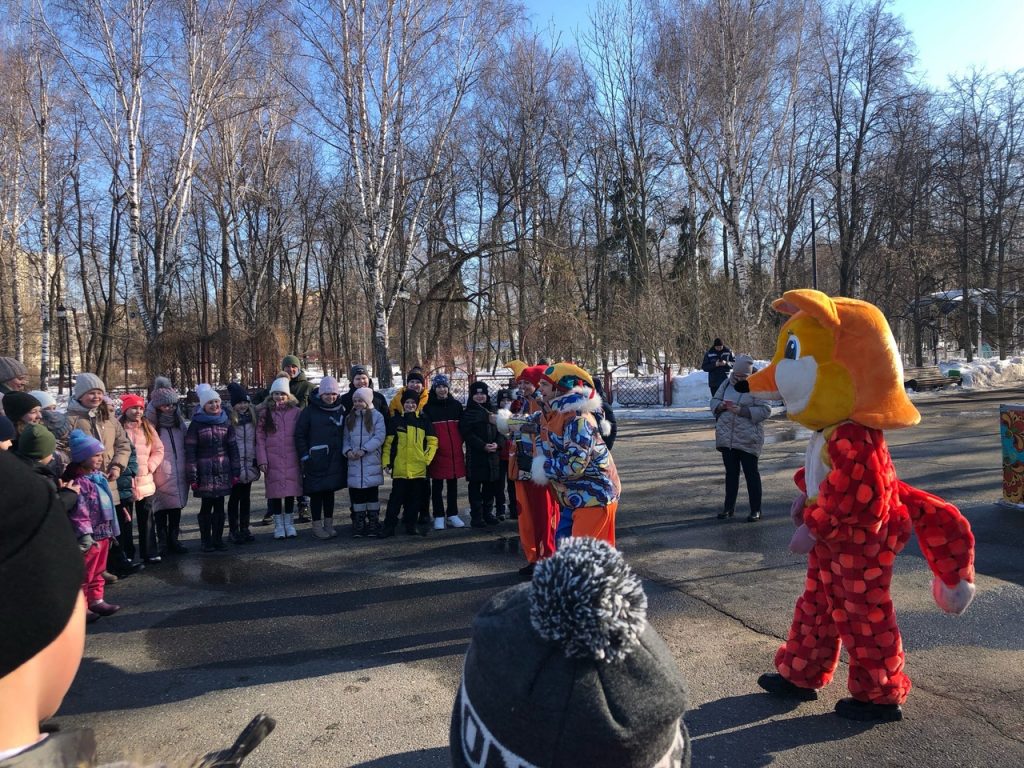 НТМ» — Народное телевидение Мордовии Масленица в разгаре! В Пушкинском  парке для школьников организована развлекательная программа